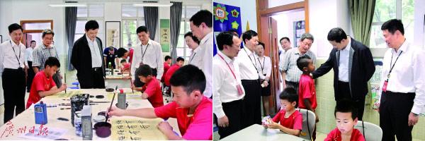 美女扒开大腿让男人捅