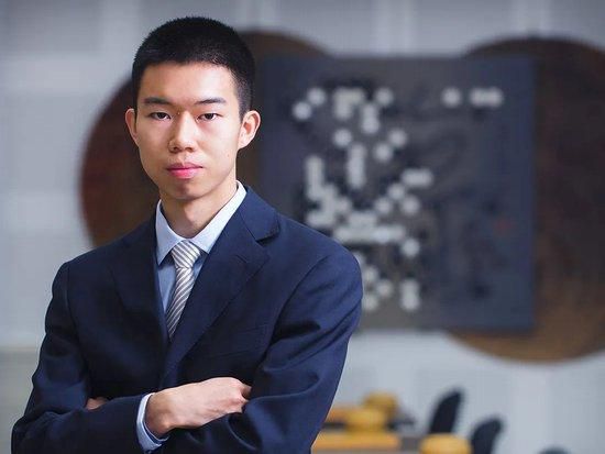 色午夜视频