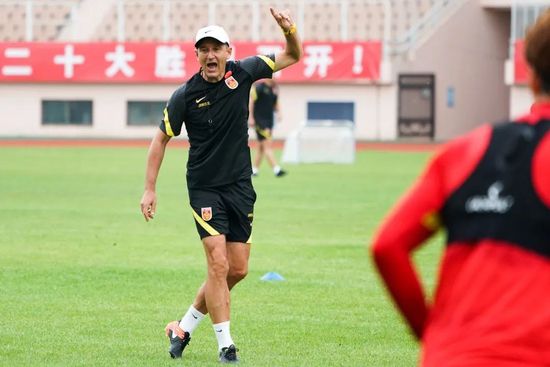 国产国语刺激对白av不卡
